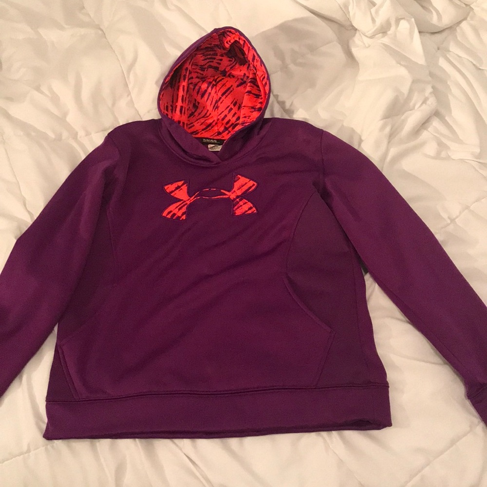 Girls under armour sweatshirt (youth Lg)
